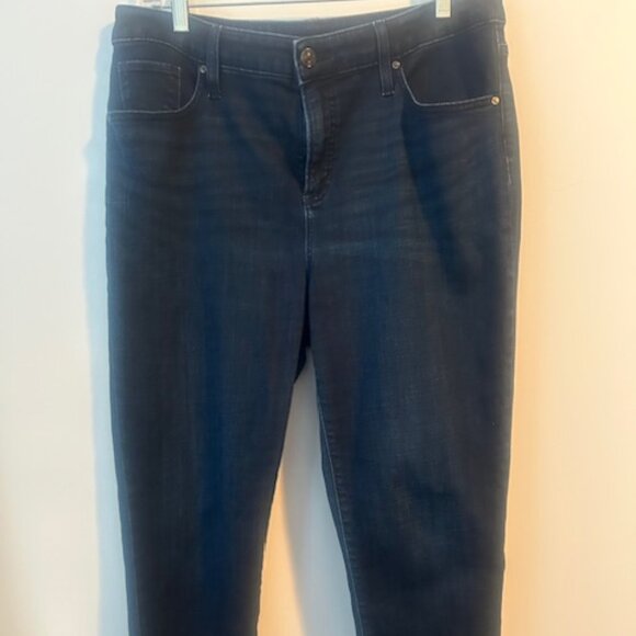 Chico's So Slimming Girlfriend 5 pocket Slim Leg Ankle jeans, size 12R - Picture 1 of 5